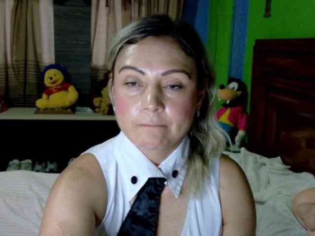 Charlizetheron1 webcam