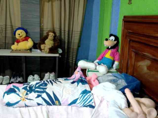 Charlizetheron1 webcam