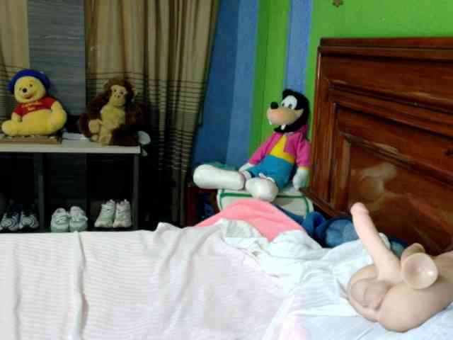 Charlizetheron1 webcam