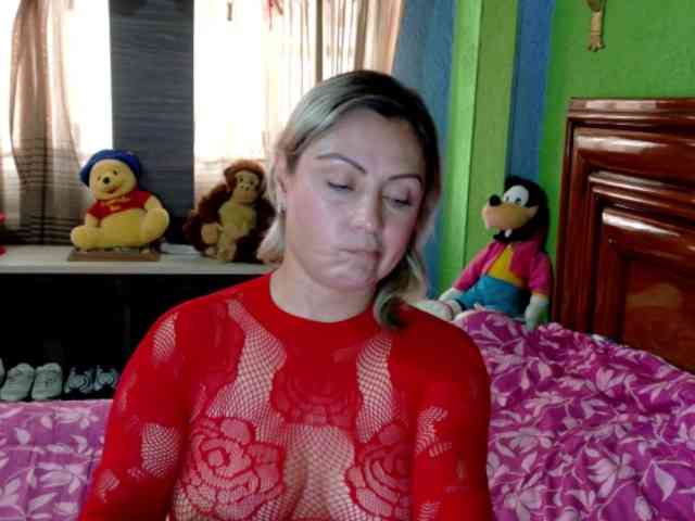 Charlizetheron1 webcam