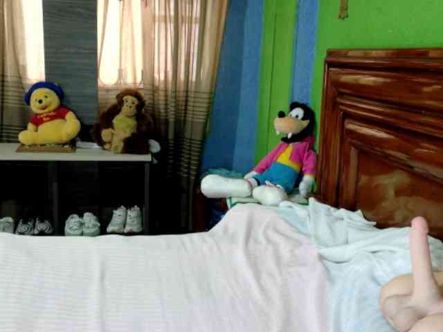 Charlizetheron1 webcam