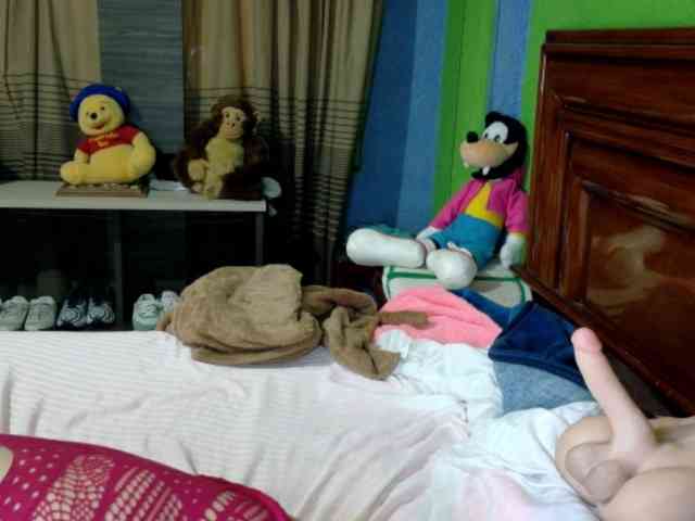 Charlizetheron1 webcam