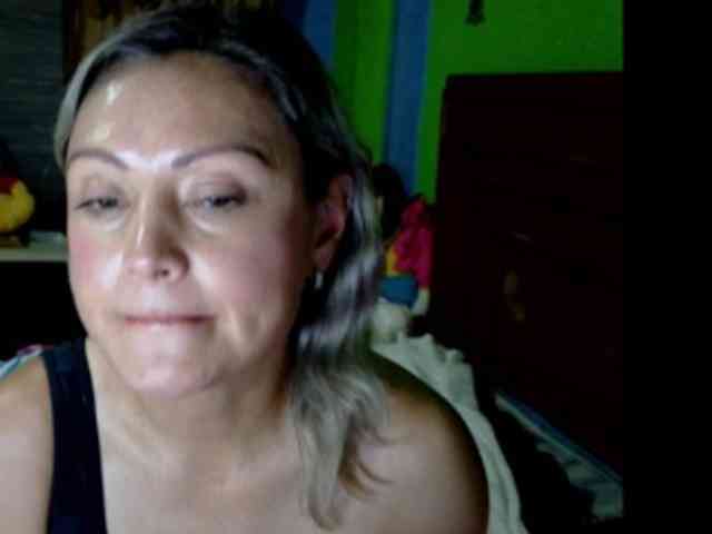 Charlizetheron1 webcam