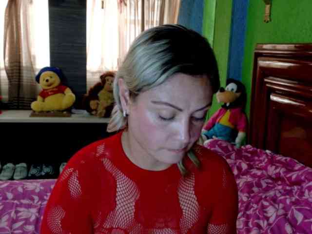 Charlizetheron1 webcam