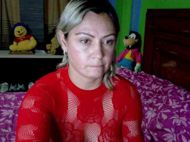 Charlizetheron1 webcam