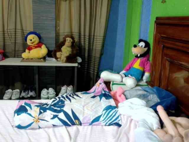 Charlizetheron1 webcam