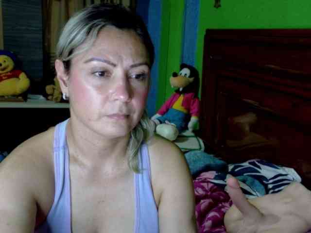 Charlizetheron1 webcam