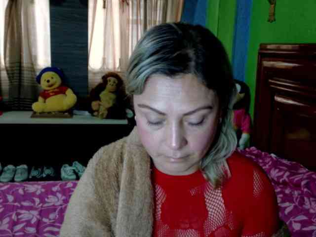 Charlizetheron1 webcam