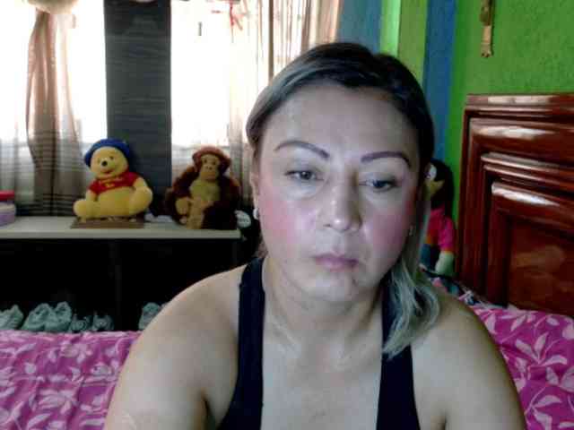 Charlizetheron1 webcam