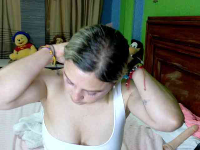 Charlizetheron1 webcam