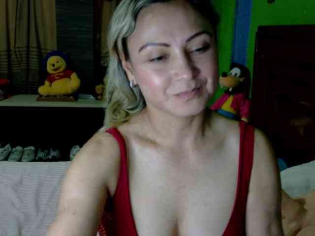 Charlizetheron1 webcam