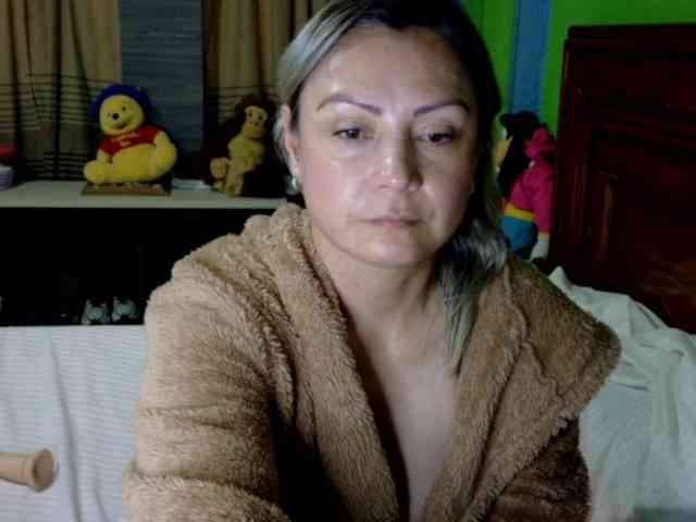 Charlizetheron1 Live Webcam on BongaCams