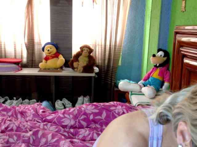 Charlizetheron1 webcam