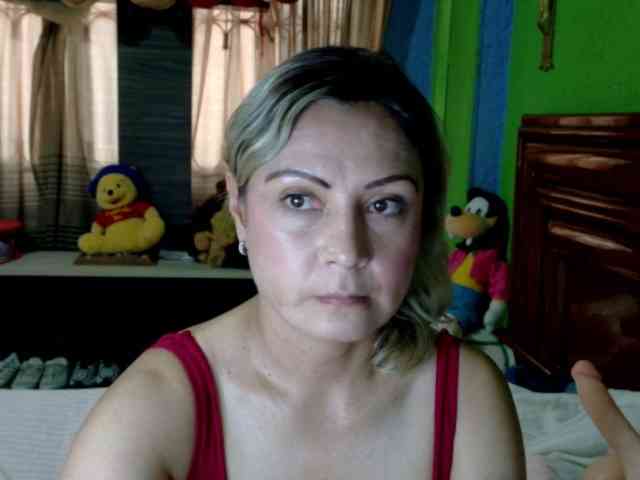 Charlizetheron1 webcam