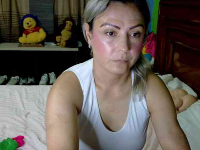 Charlizetheron1 webcam