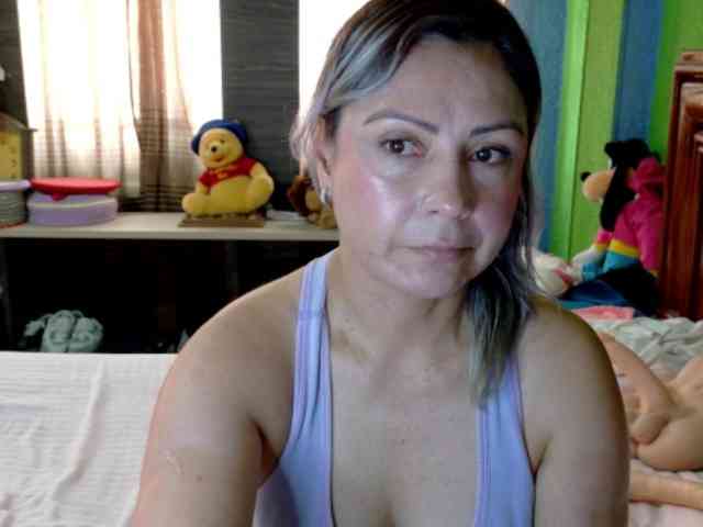 Charlizetheron1 webcam