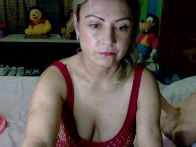 Charlizetheron1 webcam