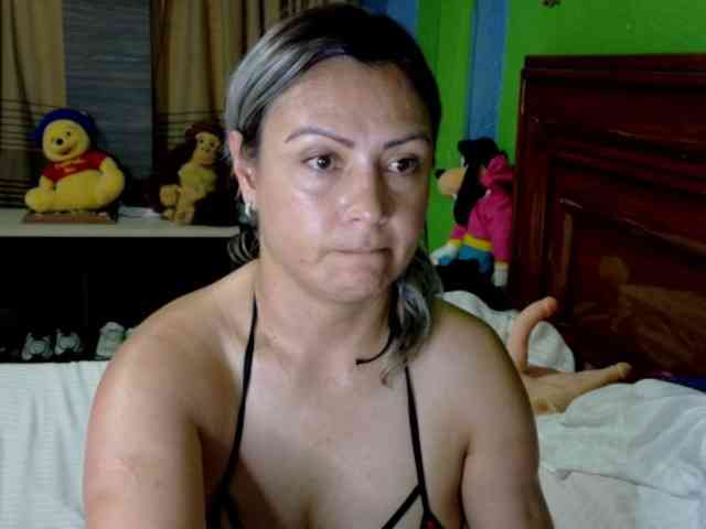 Charlizetheron1 webcam