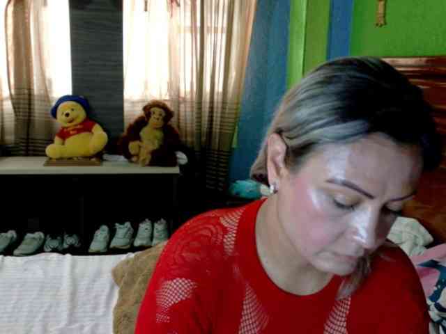 Charlizetheron1 webcam
