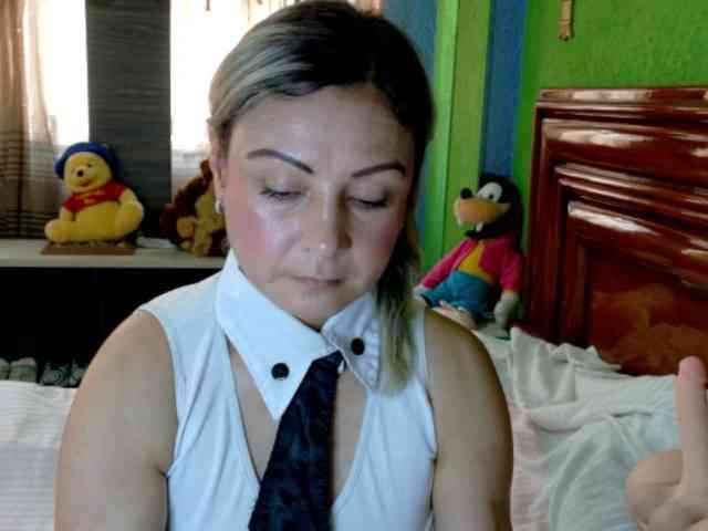 Charlizetheron1 webcam