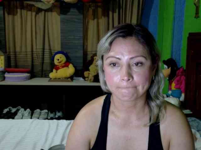 Charlizetheron1 webcam