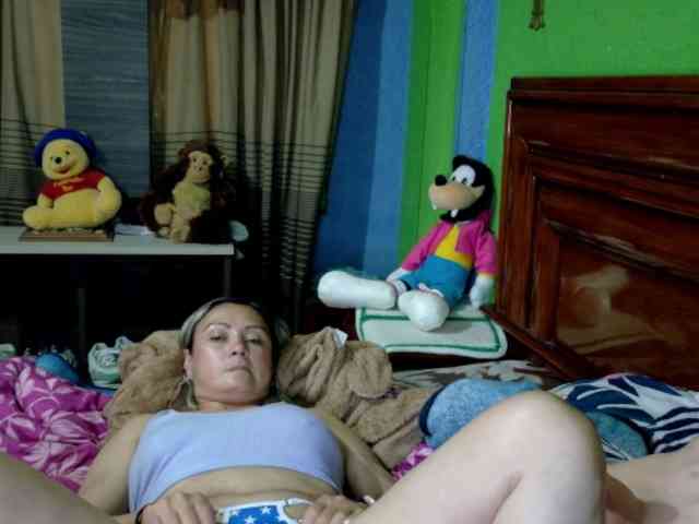 Charlizetheron1 webcam