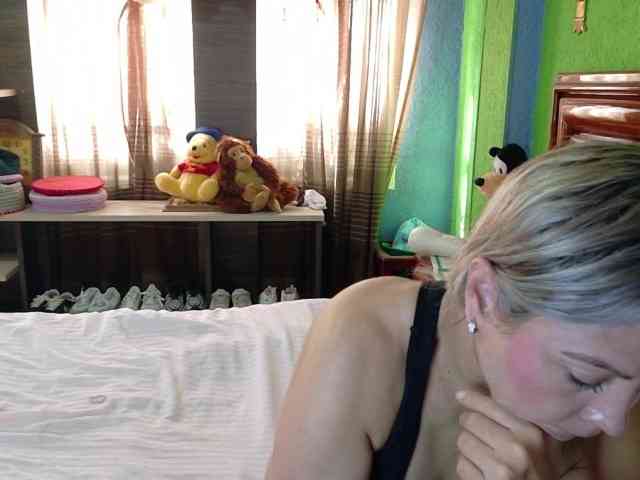 Charlizetheron1 webcam