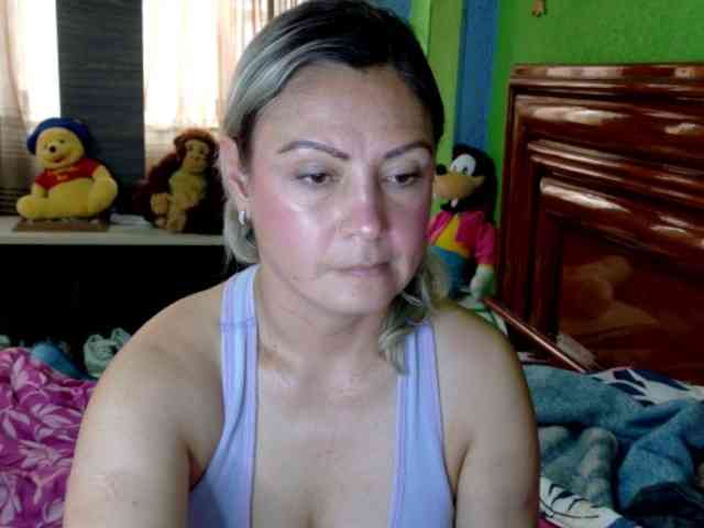 Charlizetheron1 webcam