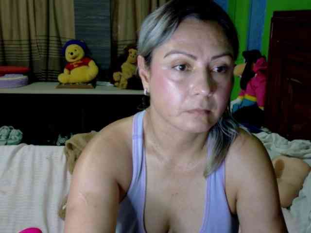 Charlizetheron1 webcam