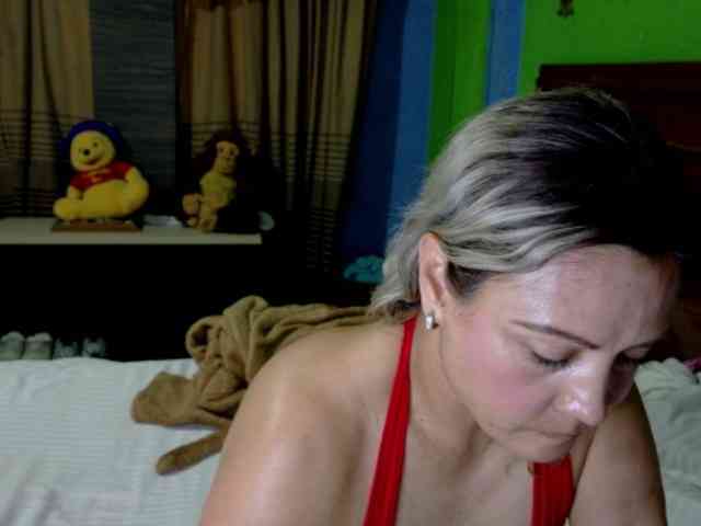 Charlizetheron1 webcam