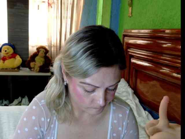 Charlizetheron1 webcam