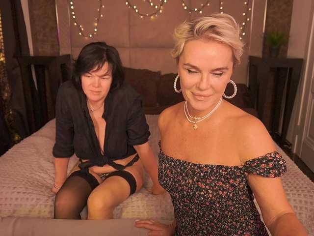 PleasureWeCouple preview