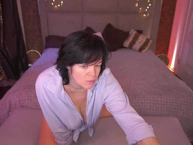  PleasureWeCouple chat room