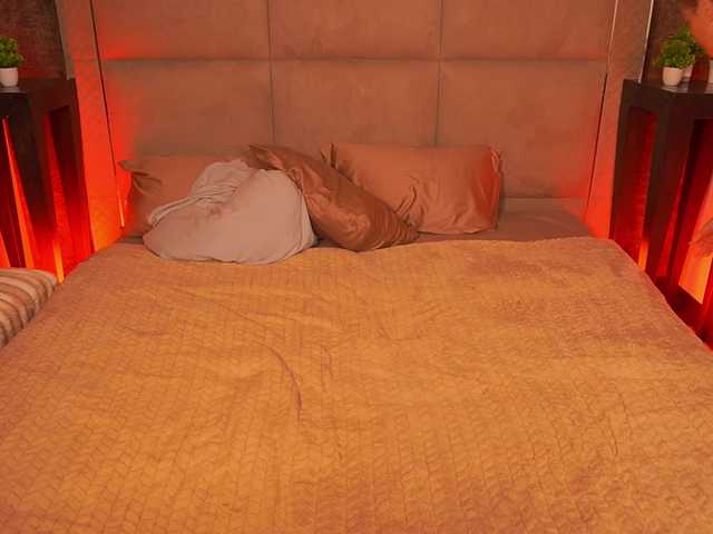 PleasureWeCouple live webcam show