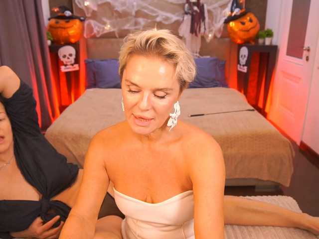 PleasureWeCouple