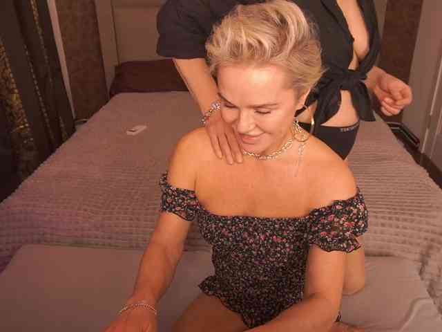 PleasureWeCouple live show