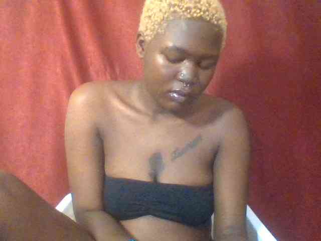 DuchessDeuces webcam