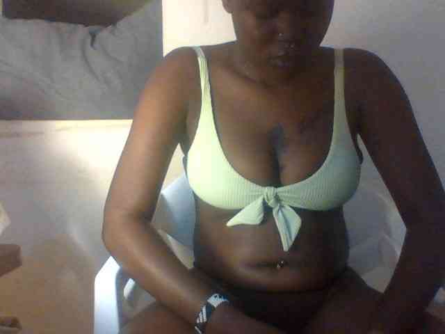 DuchessDeuces webcam