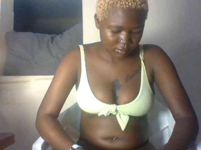 DuchessDeuces webcam