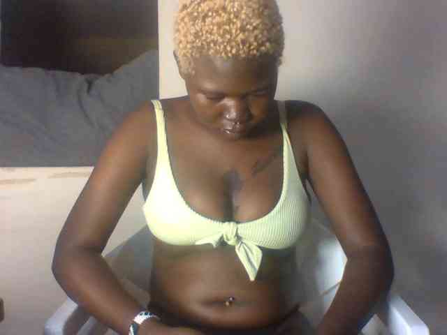 DuchessDeuces webcam