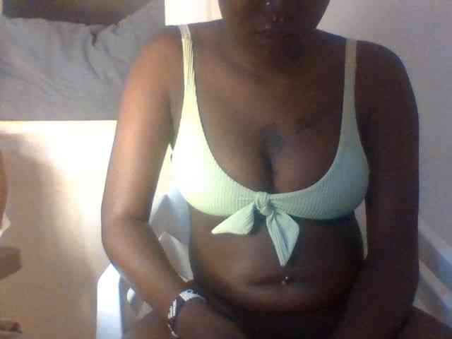 DuchessDeuces webcam