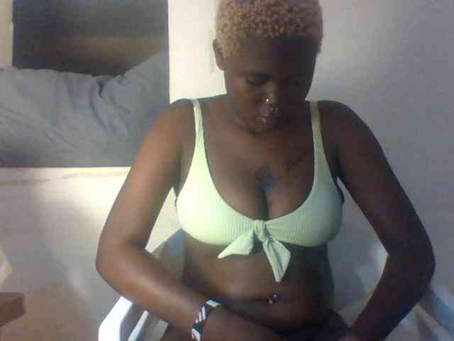 DuchessDeuces webcam