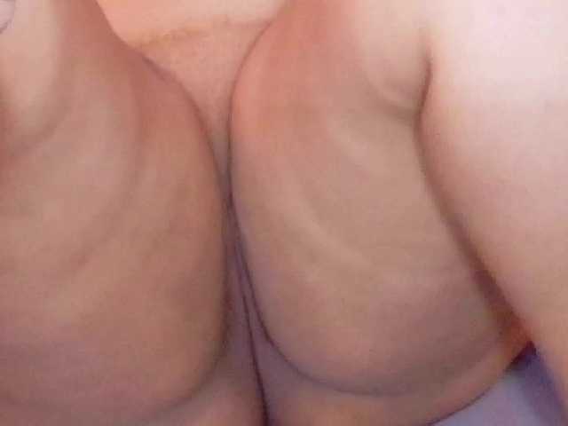 fat-naughtyass live cam on BongaCams