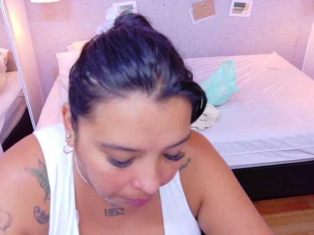 fat-naughtyass live webcam show