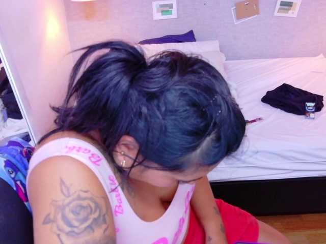 fat-naughtyass live cam on BongaCams