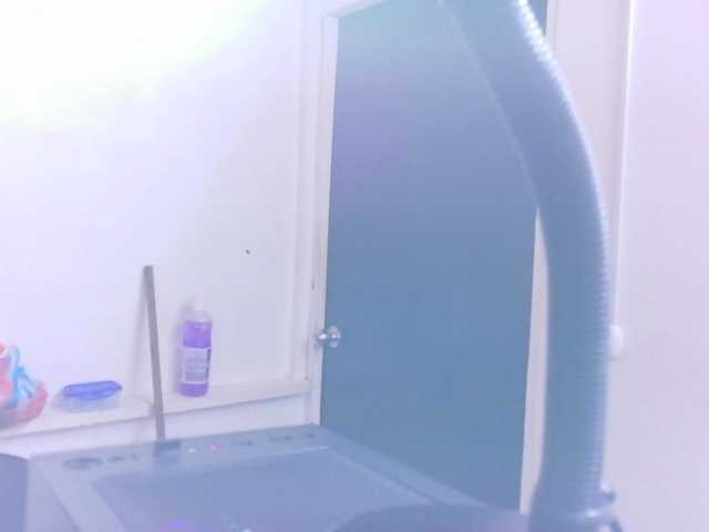fat-naughtyass live cam on BongaCams