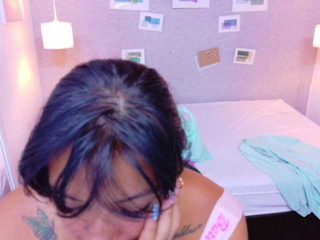 fat-naughtyass live cam on BongaCams