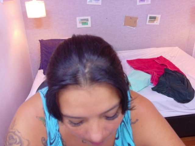 fat-naughtyass live cam on BongaCams