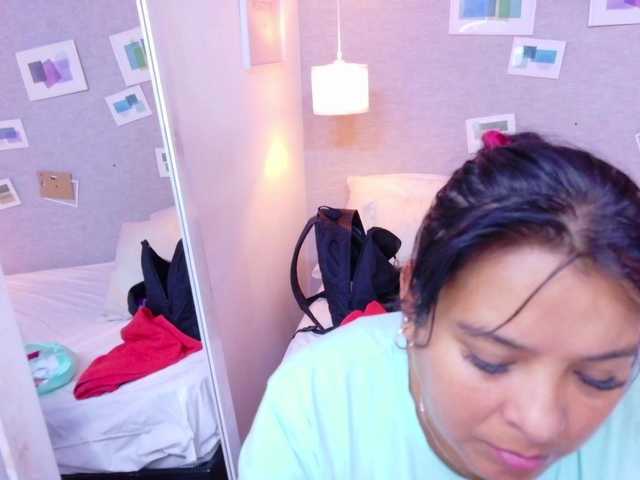 fat-naughtyass live cam on BongaCams