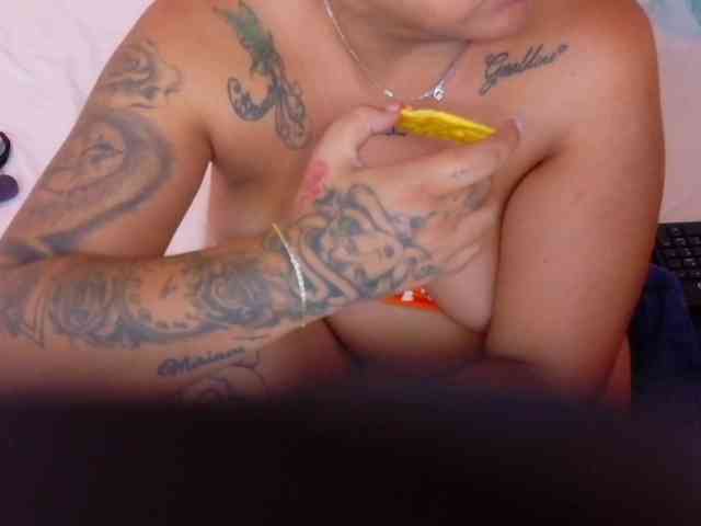 fat-naughtyass webcam